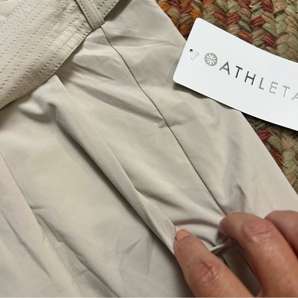 Athleta Beige Skyline Short II high waisted size 24 - Picture 5 of 13